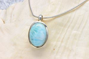 Larimar Anhänger bei der Schatzinsel